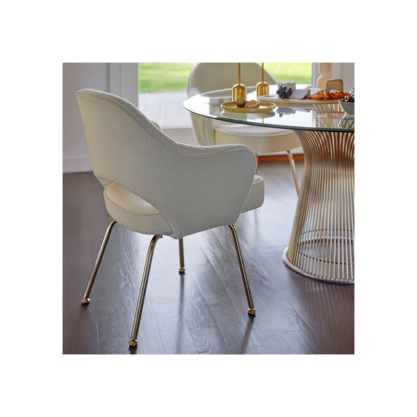 Cadeira de Braço Executive Saarinen com Pernas Tubulares